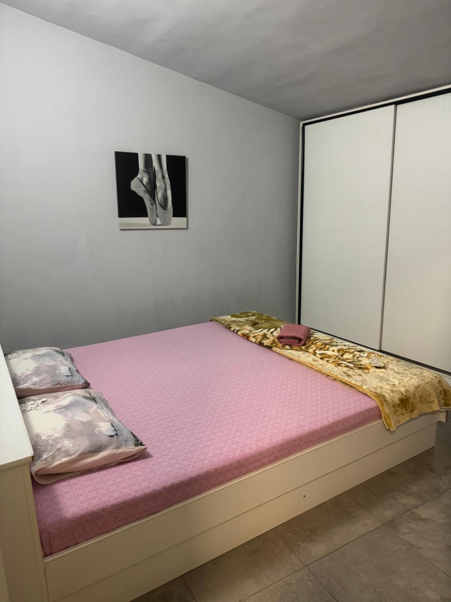 Lejla Appartement Podgorica Buitenkant foto